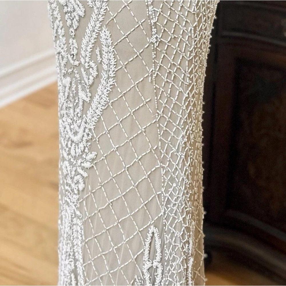 Elegant Sherri Hill Beige Cream Embellished Engagement Formal Prom Dress Size 4 - Picture 4 of 16